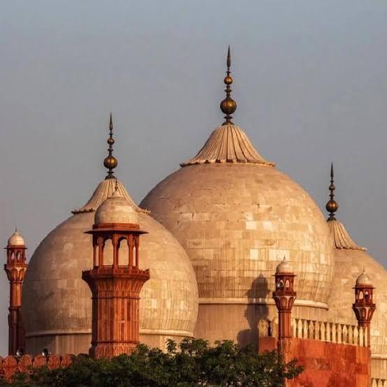 Best Rent a Car With Driver in Lahore